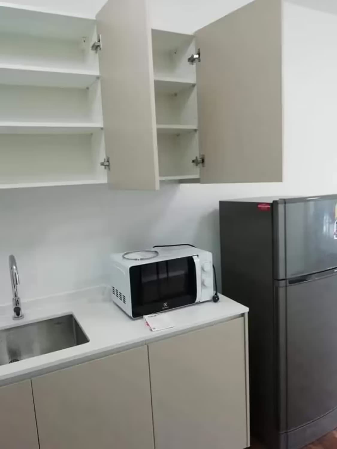 1 Bedroom Condo - Image 9