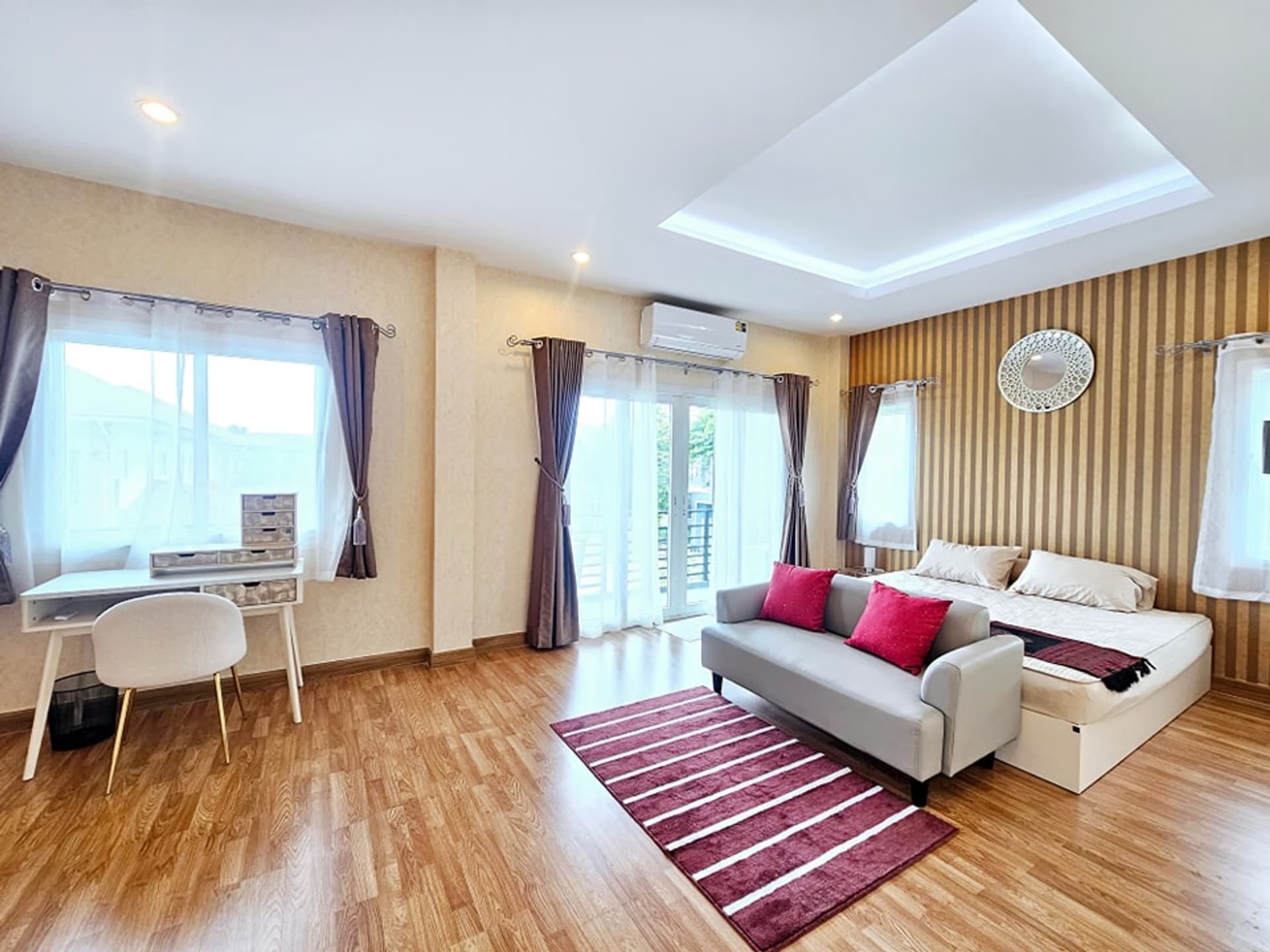 4 Bed House for Rent and Sale in Hang Dong - Image 8