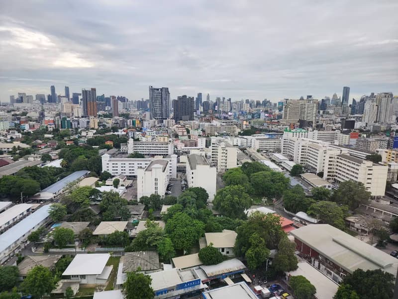 2 Bed Condo for Rent and Sale in Phaya Thai