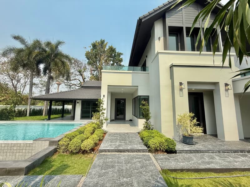 5 Bed House for Sale in Hang Dong District