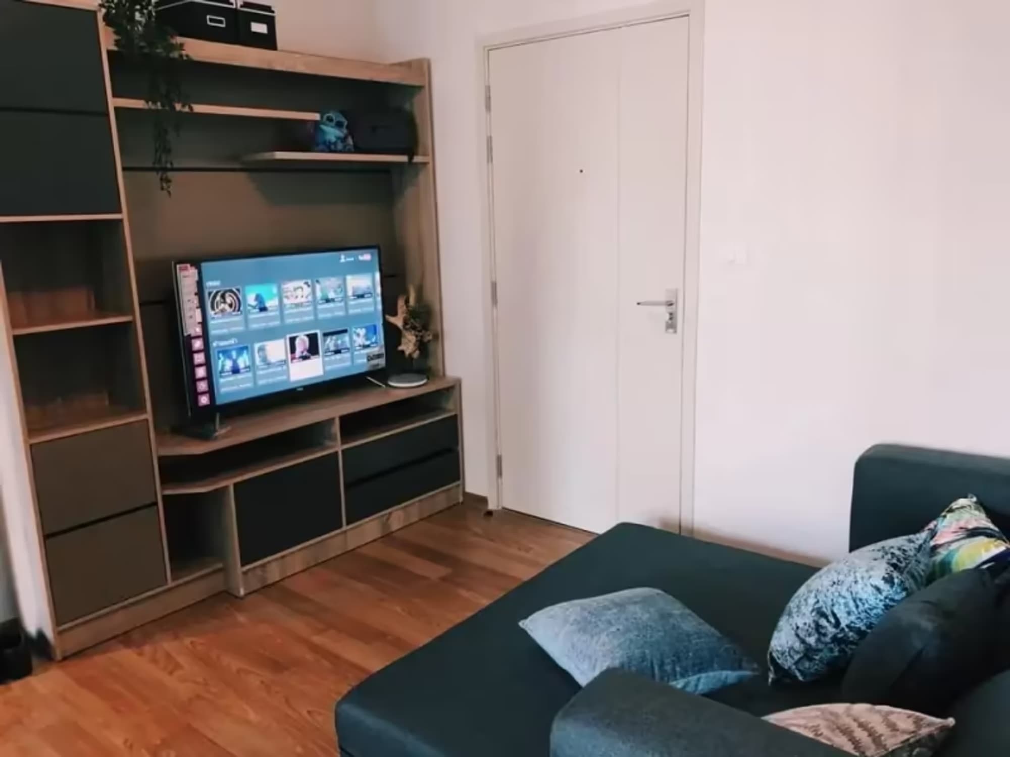 1 Bedroom Condo - Image 1