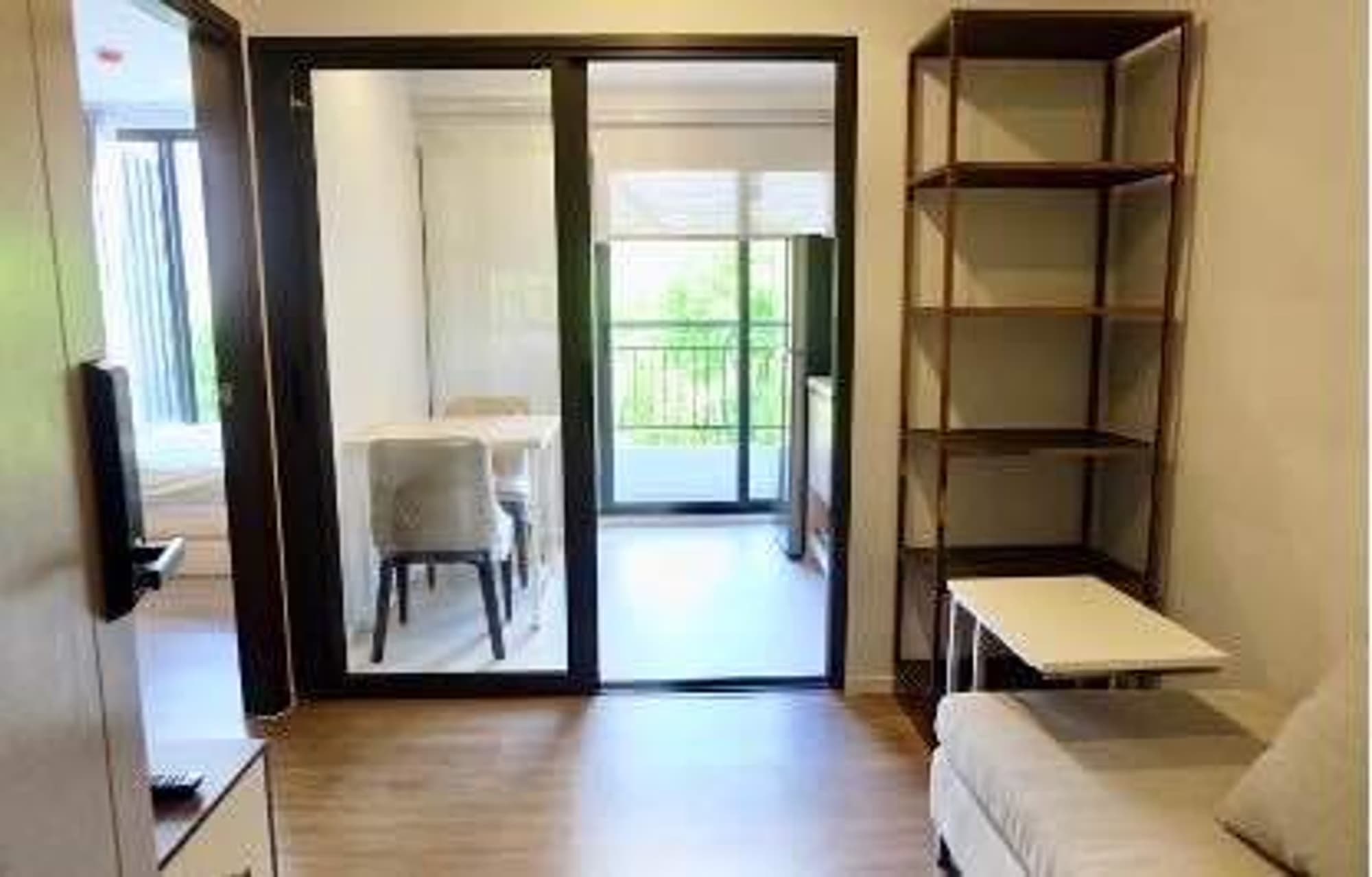 1 Bed Condo for Sale in Phra Khanong - Image 4