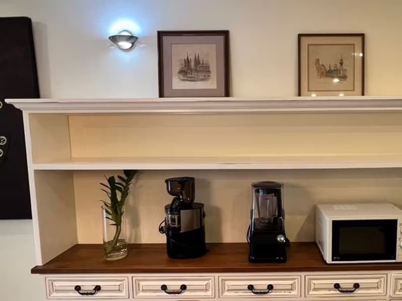 1 Bedroom Condo