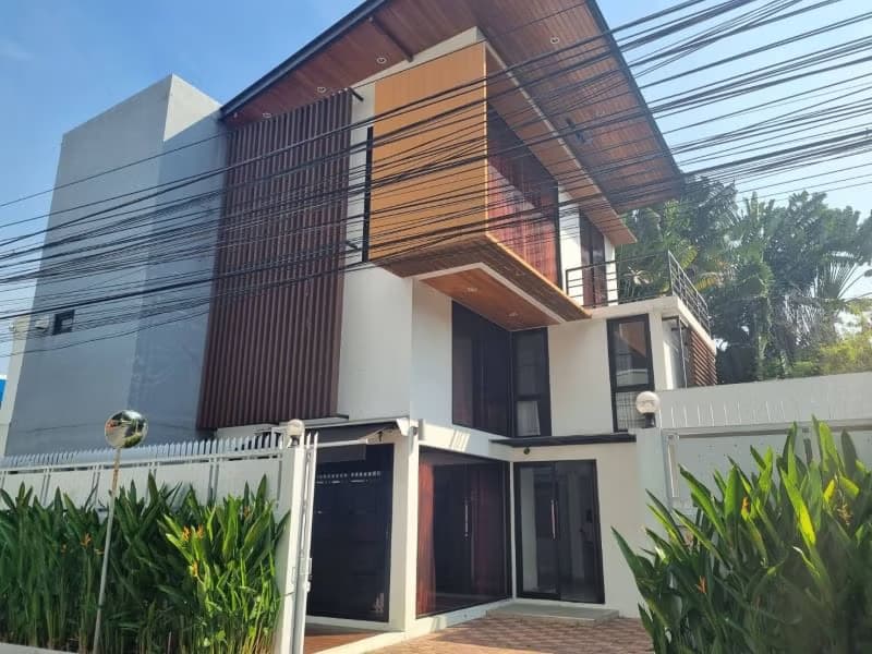 House for Rent in Watthana.