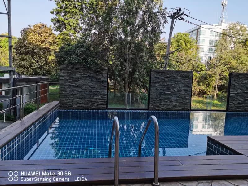 1 Bedroom Condo