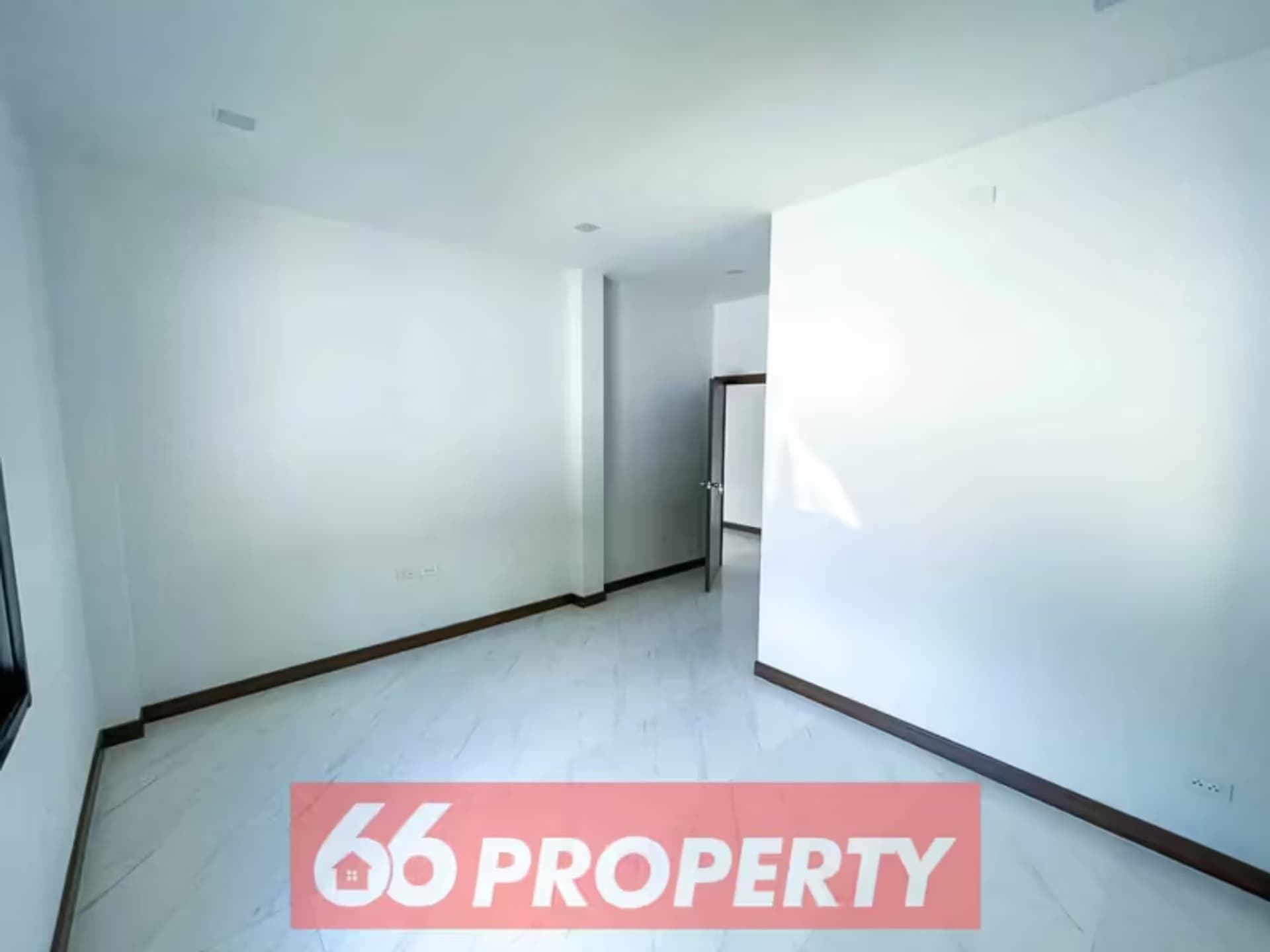 3 Bedroom House - Image 9