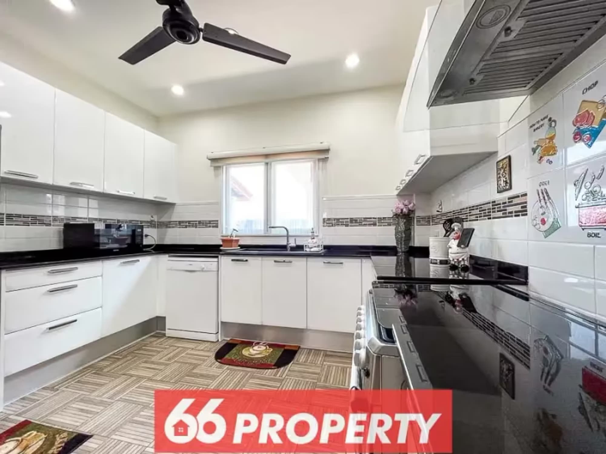 2 Bedroom House - Image 14