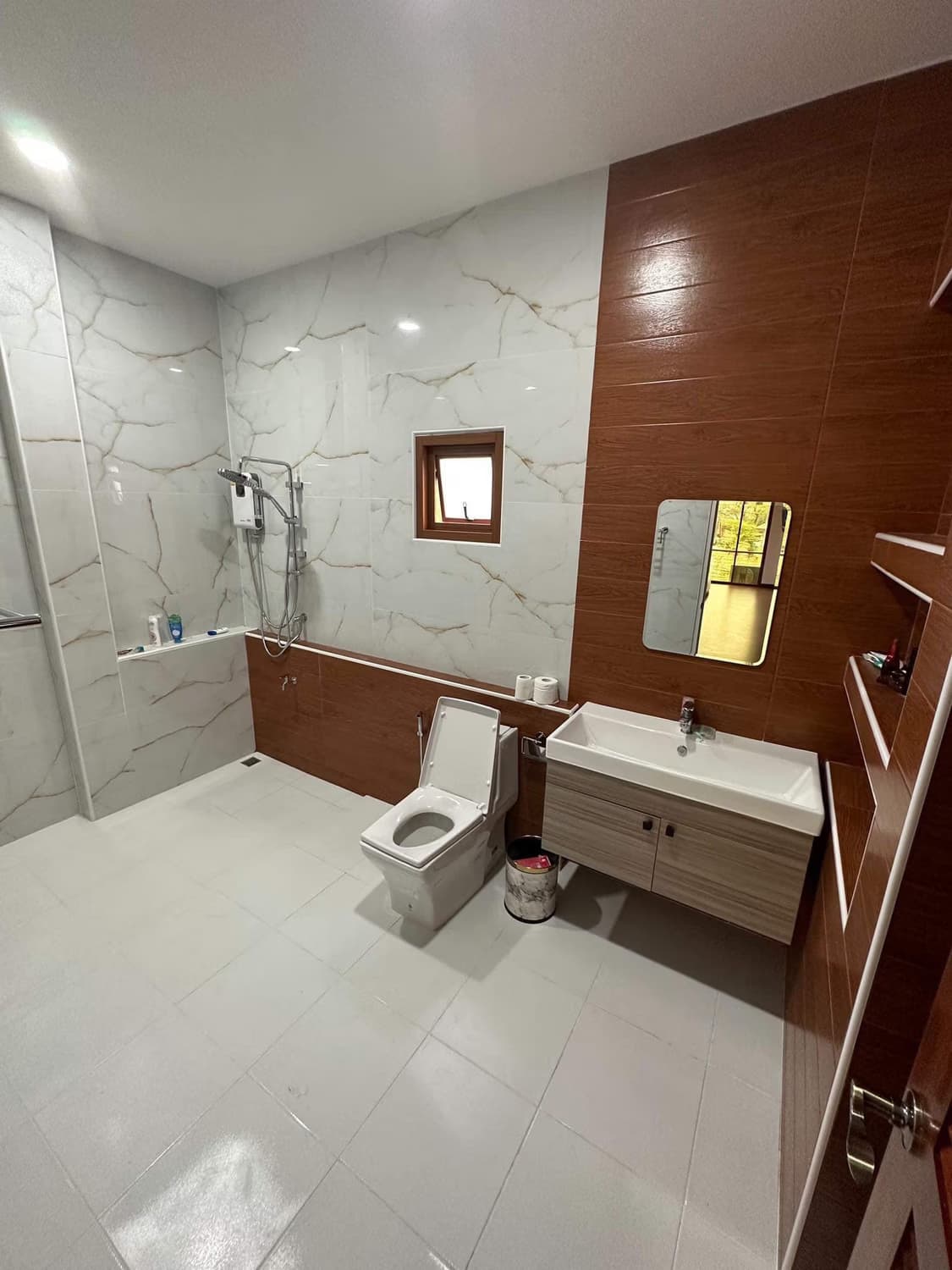 House for Rent in San Pu Loei, Doi Saket. - Image 4