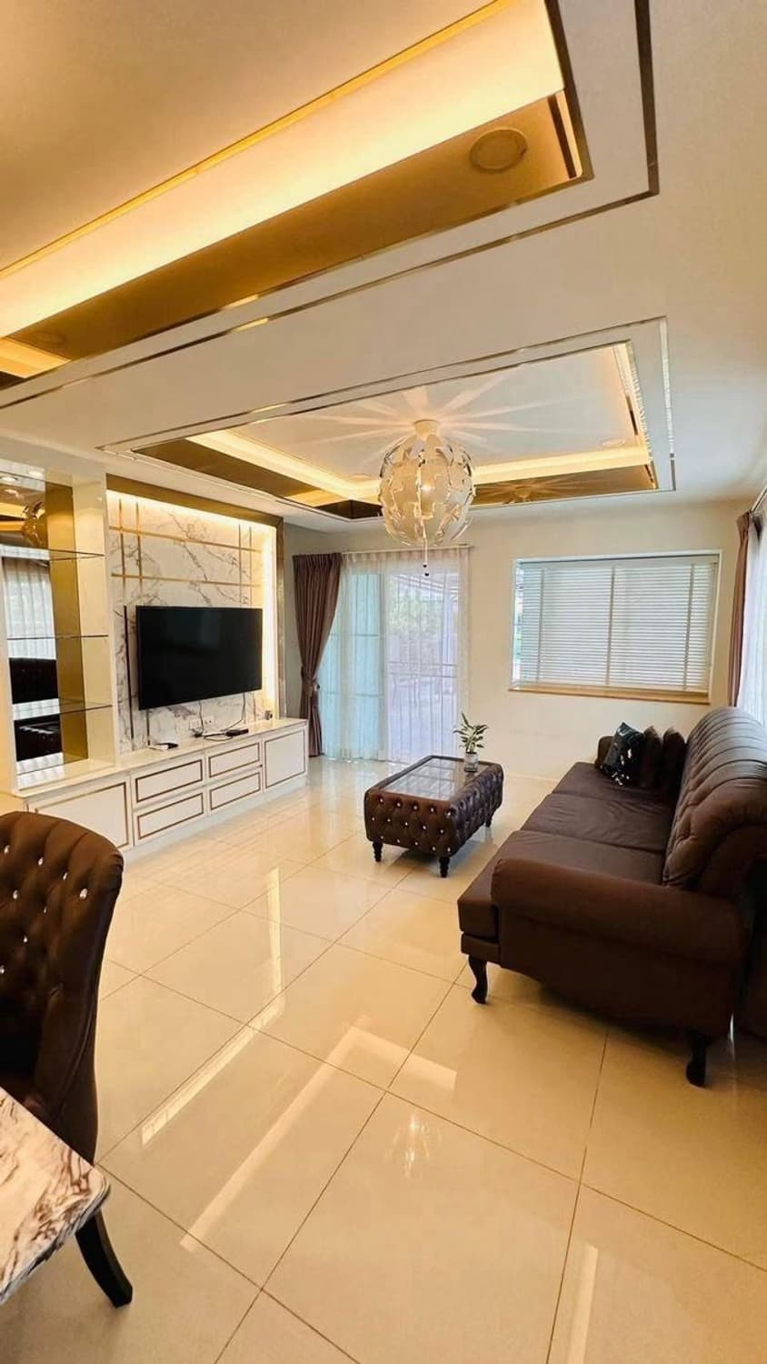 3 Bed Townhouse for Rent in Prawet - Image 5