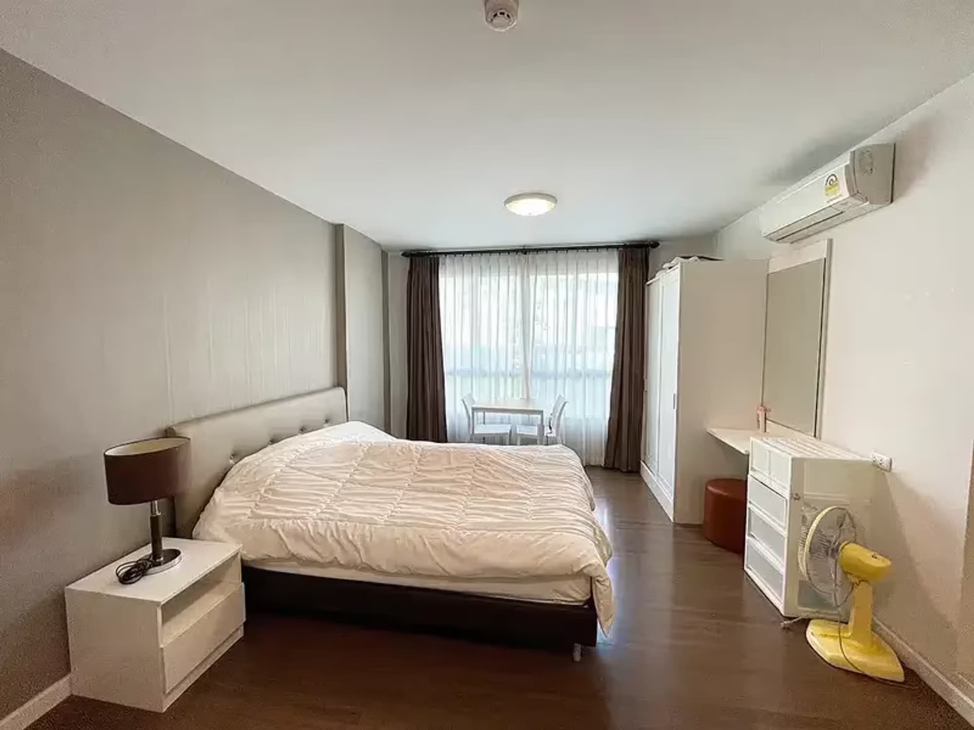 1 Bedroom Condo - Image 2