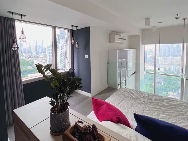 1 Bed Condo for Sale in Khlong Toei