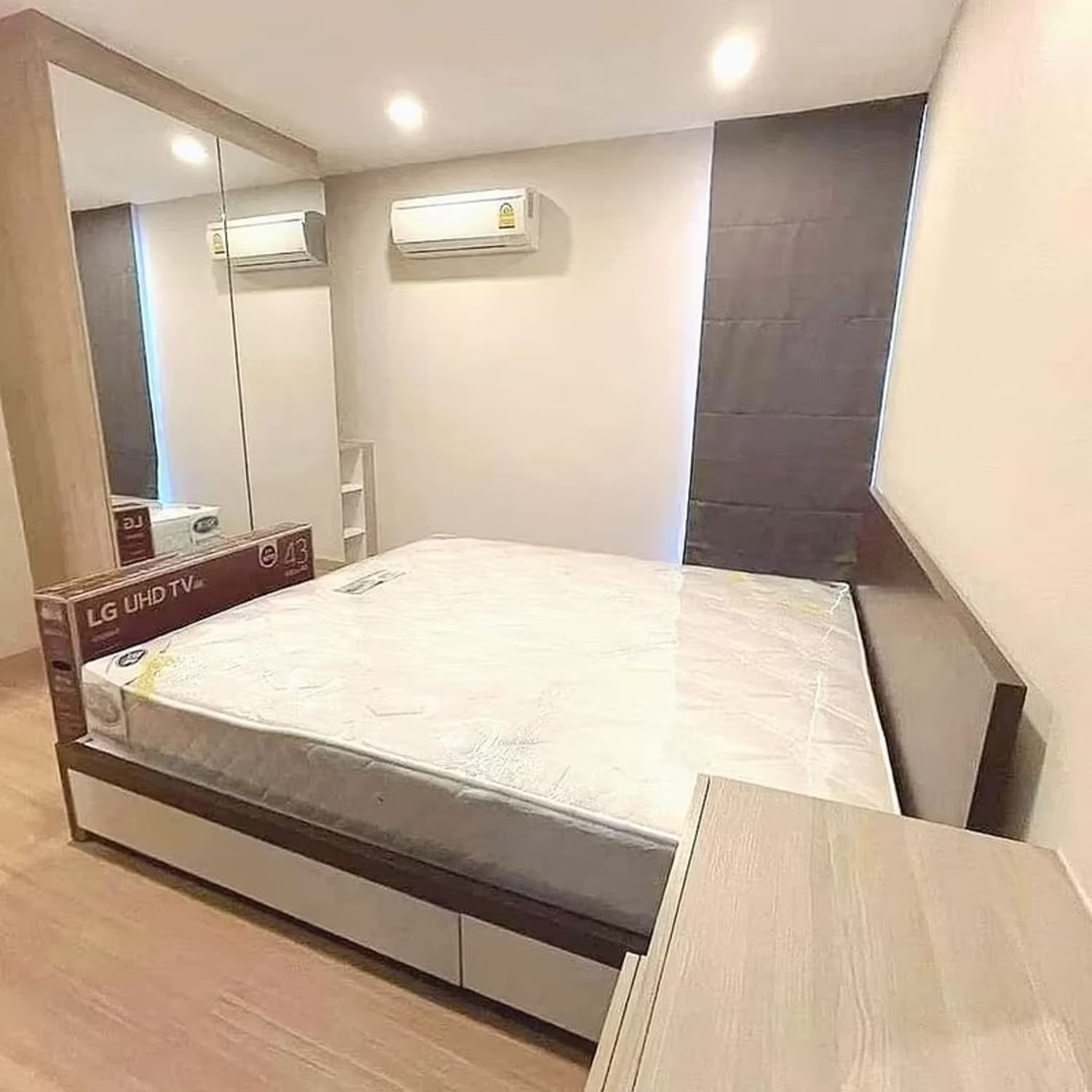 1 Bedroom Condo - Image 12