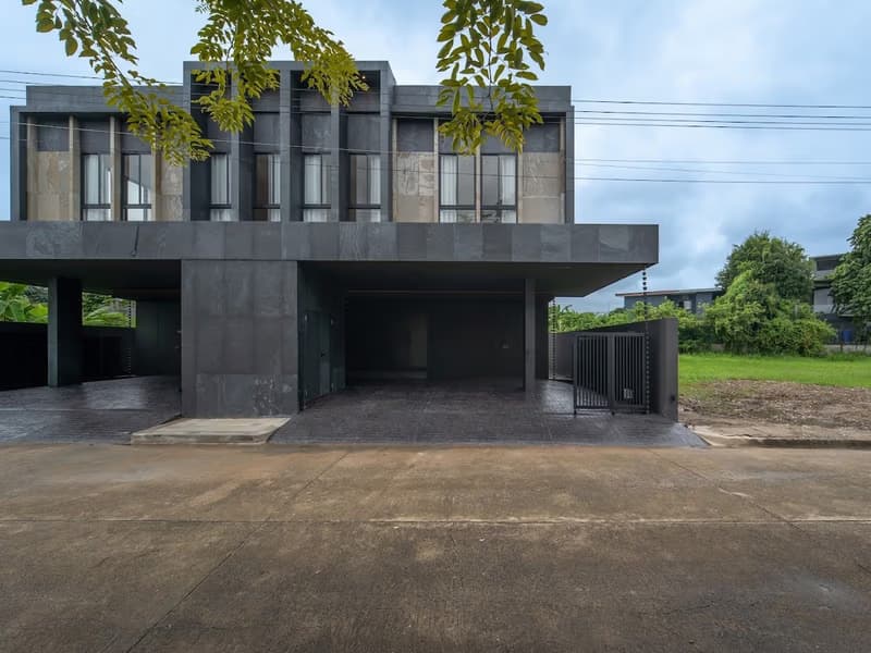 5 Bed House for Sale in Hang Dong