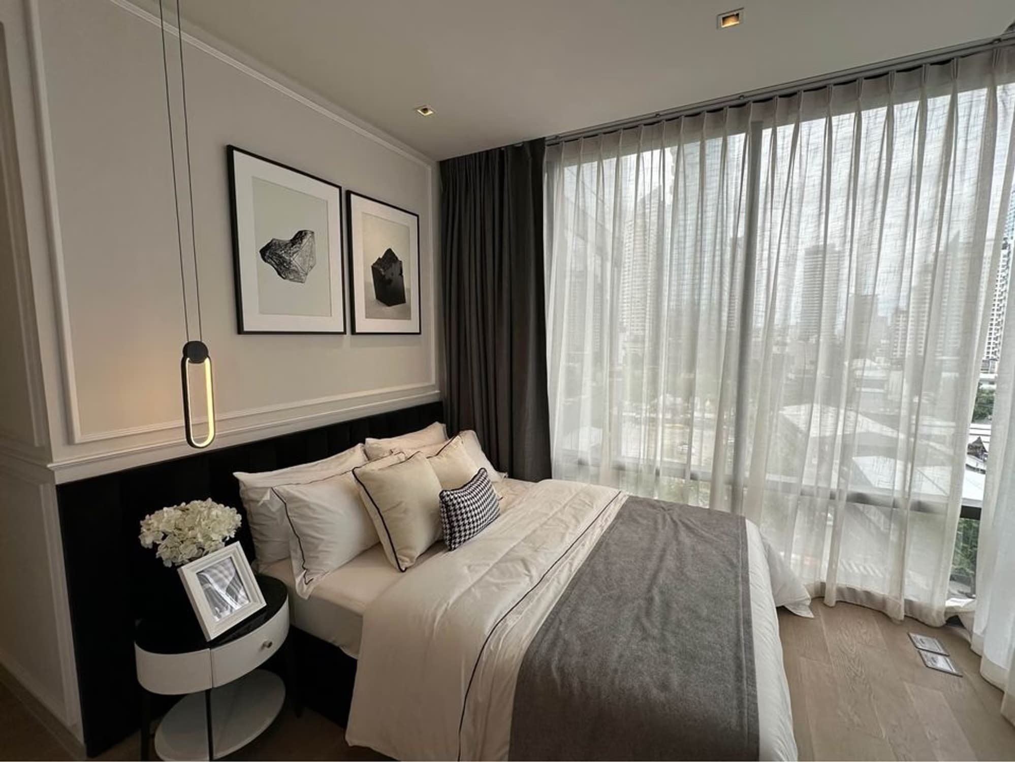 2 Bed Condo for Rent in Bang Rak - Image 9