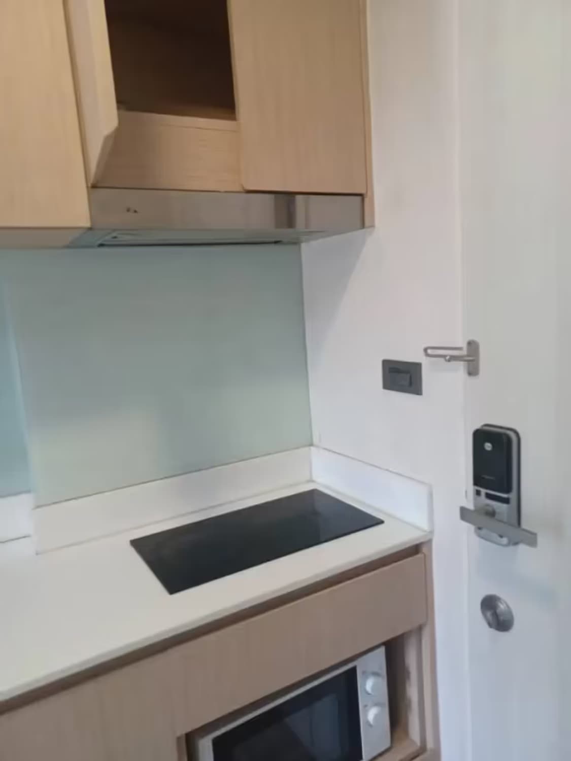 1 Bedroom Condo - Image 6