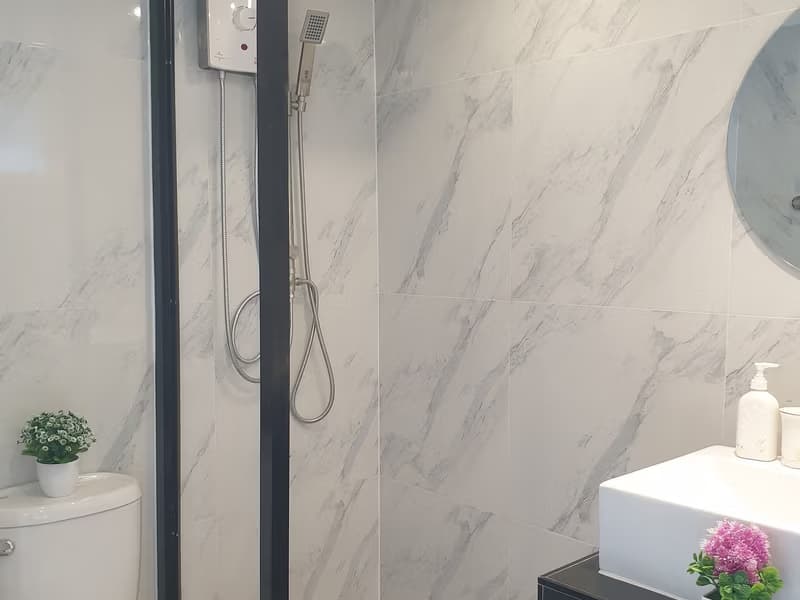 Condo for Sale at Rooks Condotel