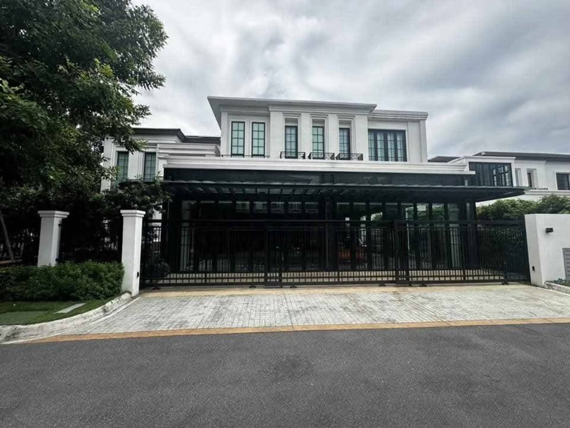 3 ห้องนอน บ้าน สำหรับ ขายและจำหน่าย ใน Suan Luang - Image 1