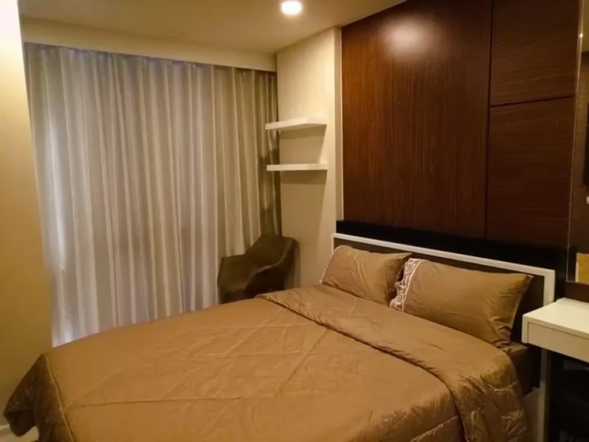 1 Bedroom Condo - Image 2