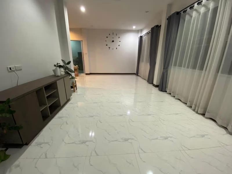 4 Bed House for Rent in San Sai