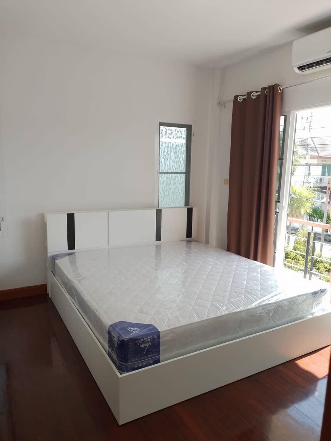3 Bed House for Rent in Hang Dong - Image 5