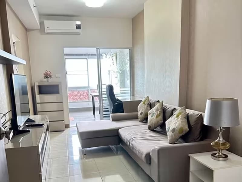 1 Bedroom Condo