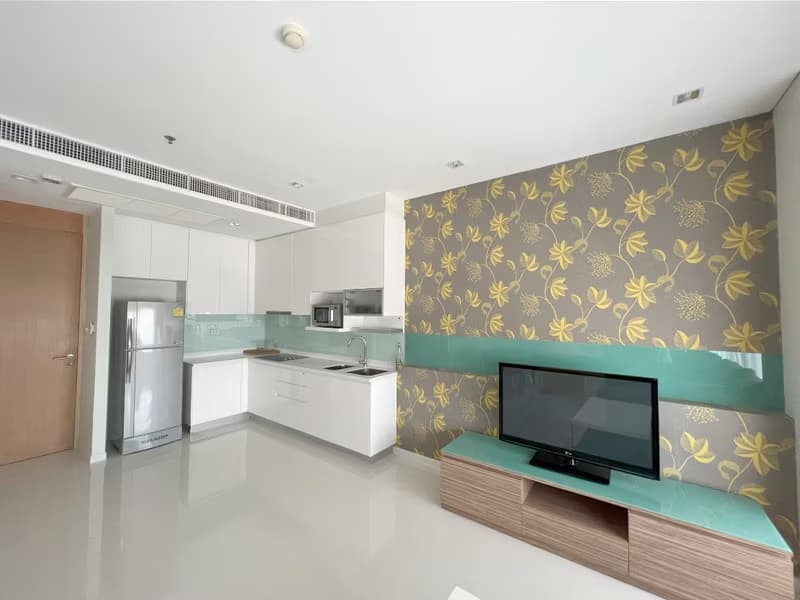 1 Bed Condo for Rent in Sathon