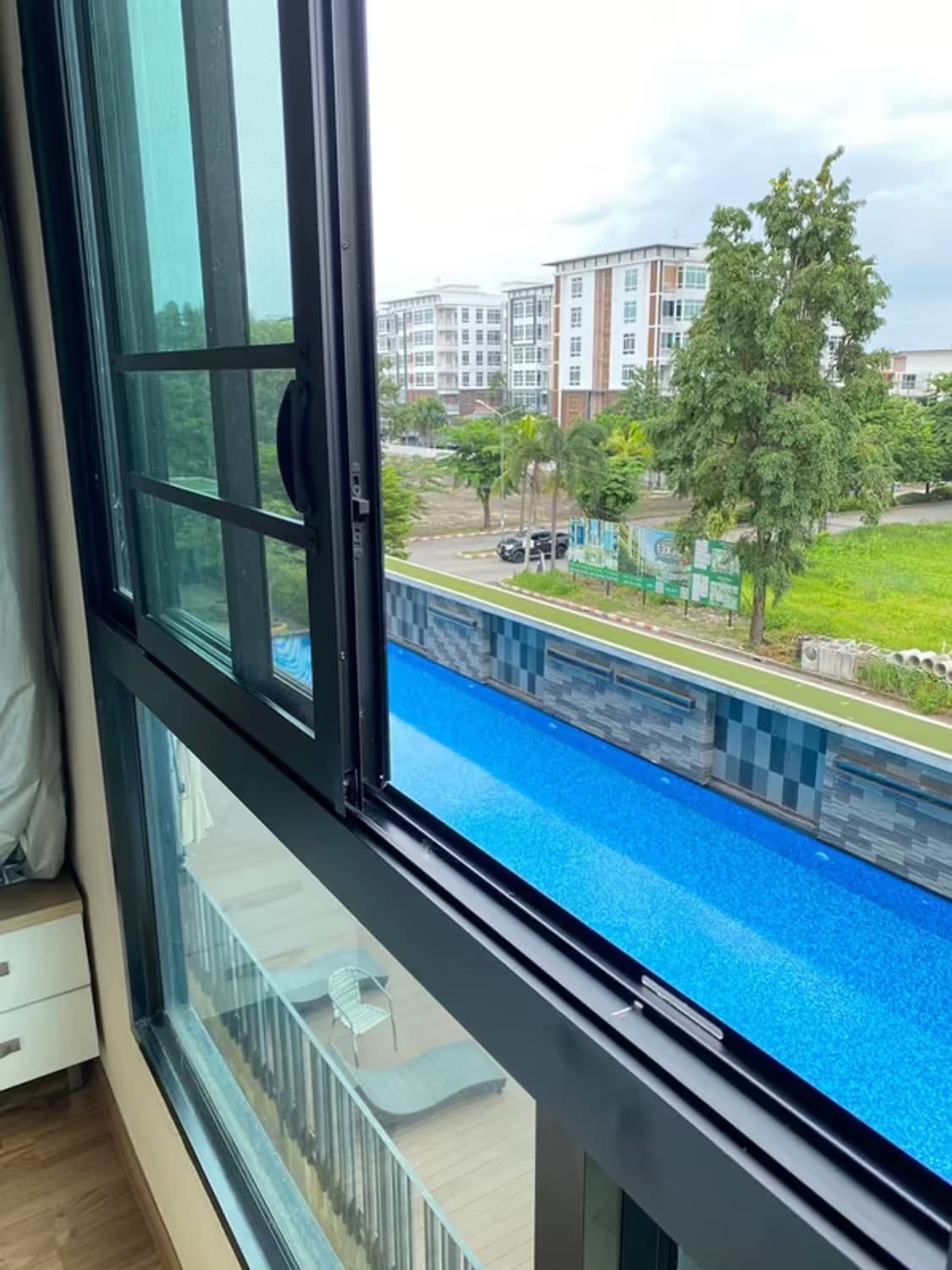 1 Bedroom Condo for Rent at The Treasure - Image 11
