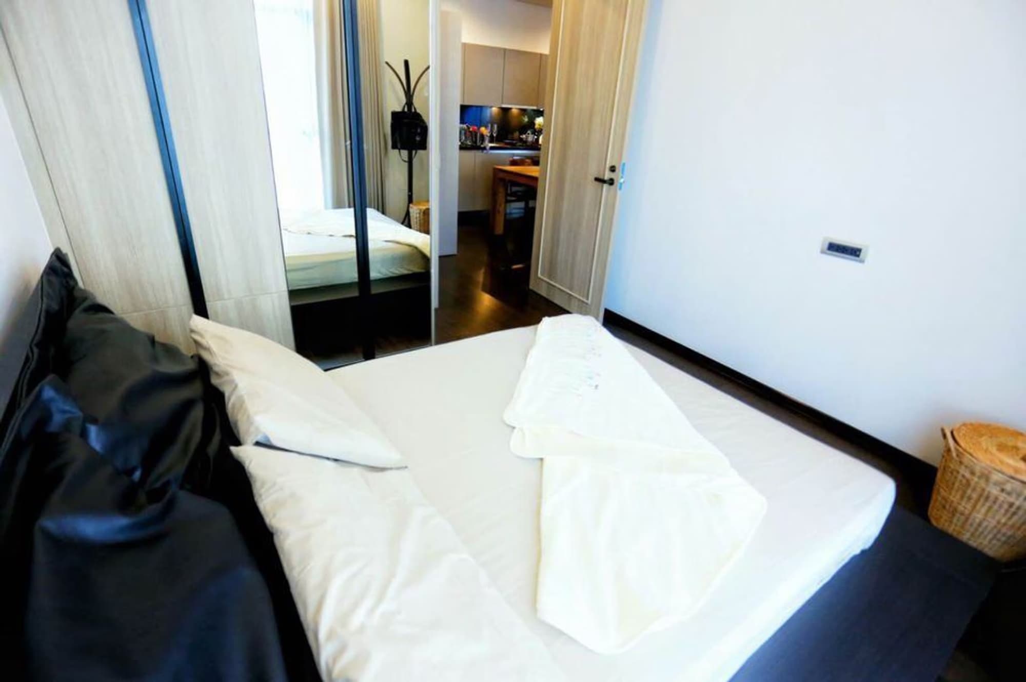 2 Bed Condo for Sale in Watthana - Image 12