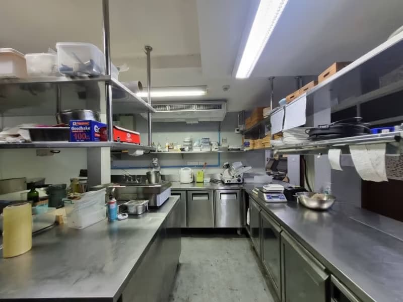 Restaurant+Butcher store for Rent in Khlong Toei