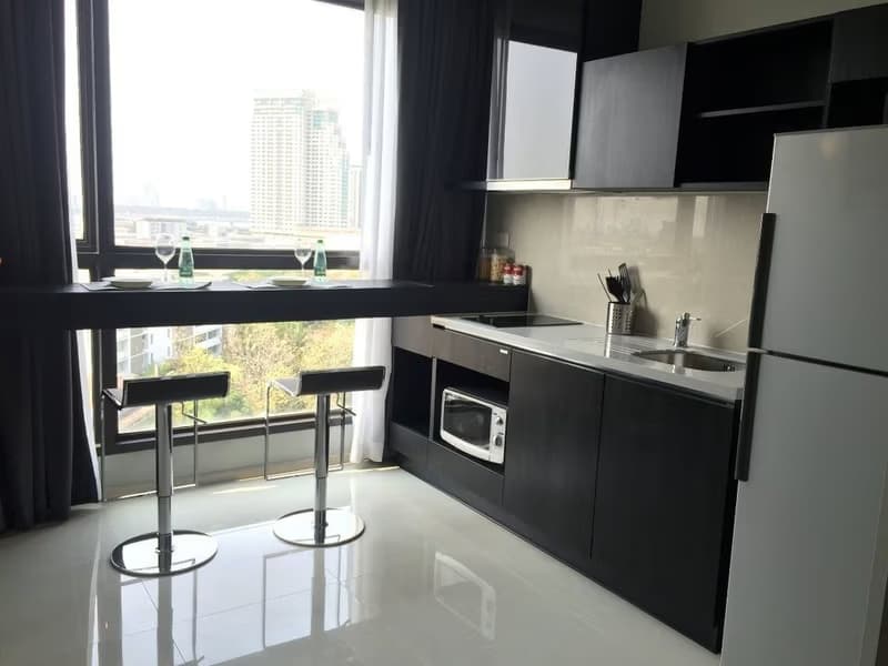 1 Bedroom Condo
