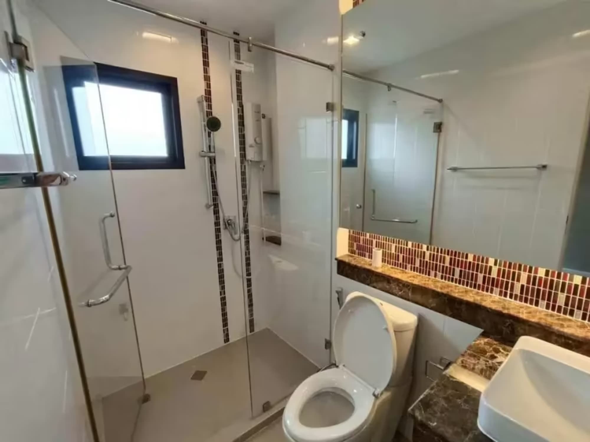 3 Bedroom House - Image 8