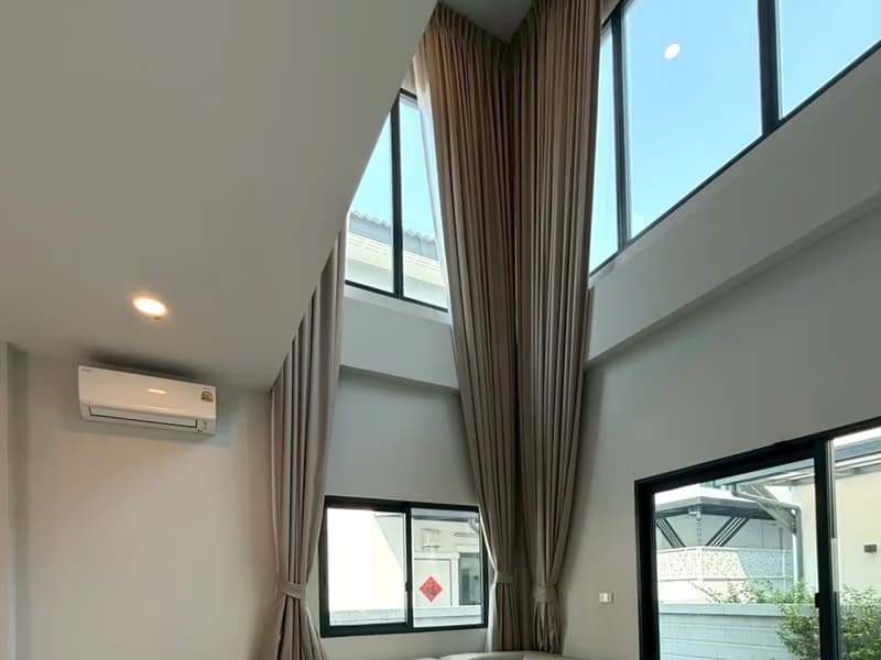 4 Bed House for Rent in Bang Phli