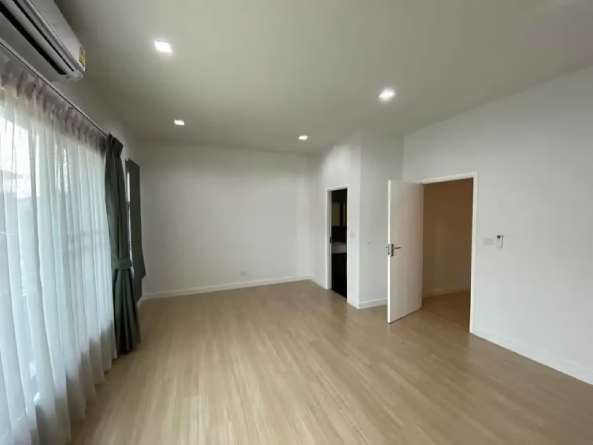  - Image 9