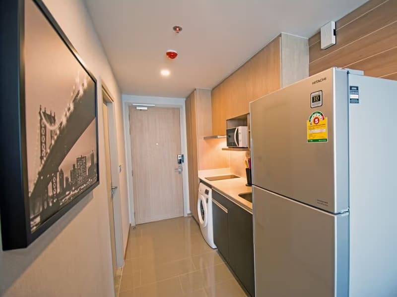 1 Bedroom Condo