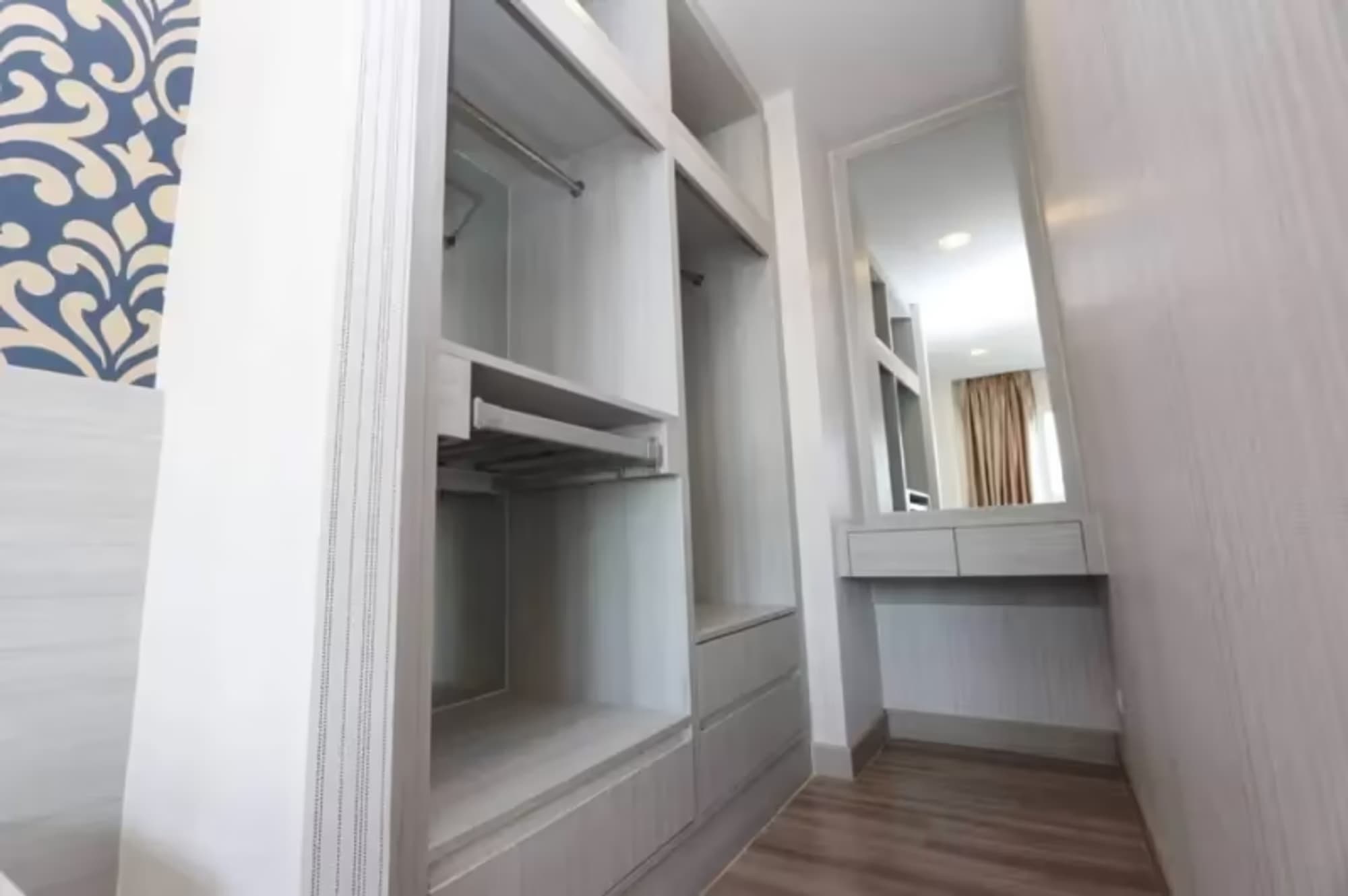 1 Bedroom Condo - Image 9