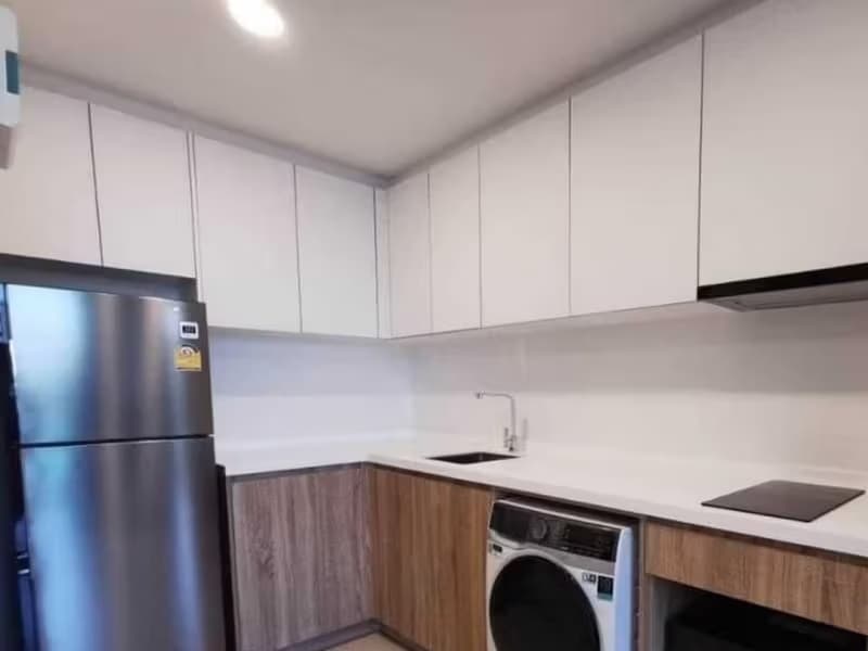 1 Bedroom Condo