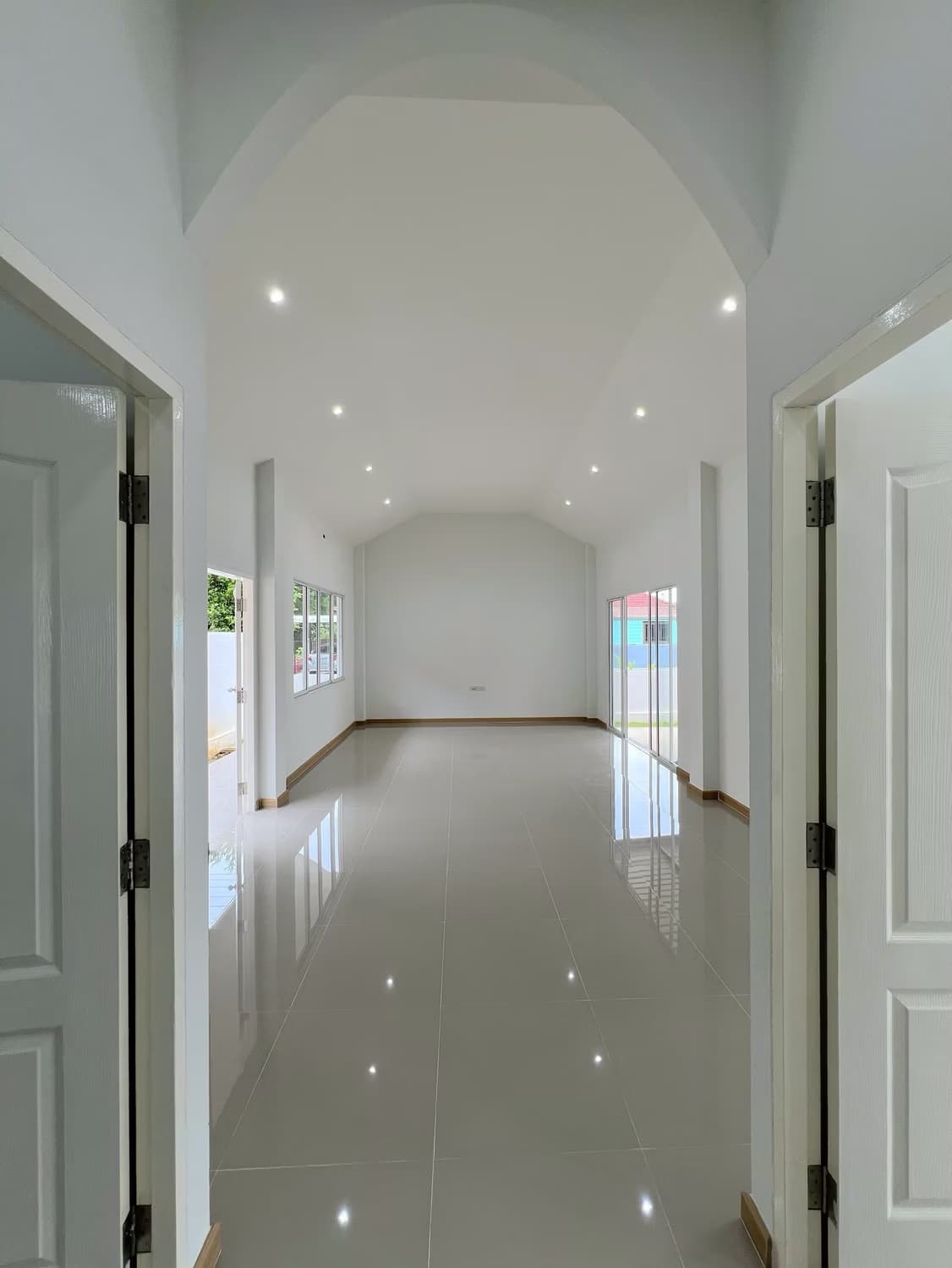3 Bed House for Sale in Saraphi - Image 3