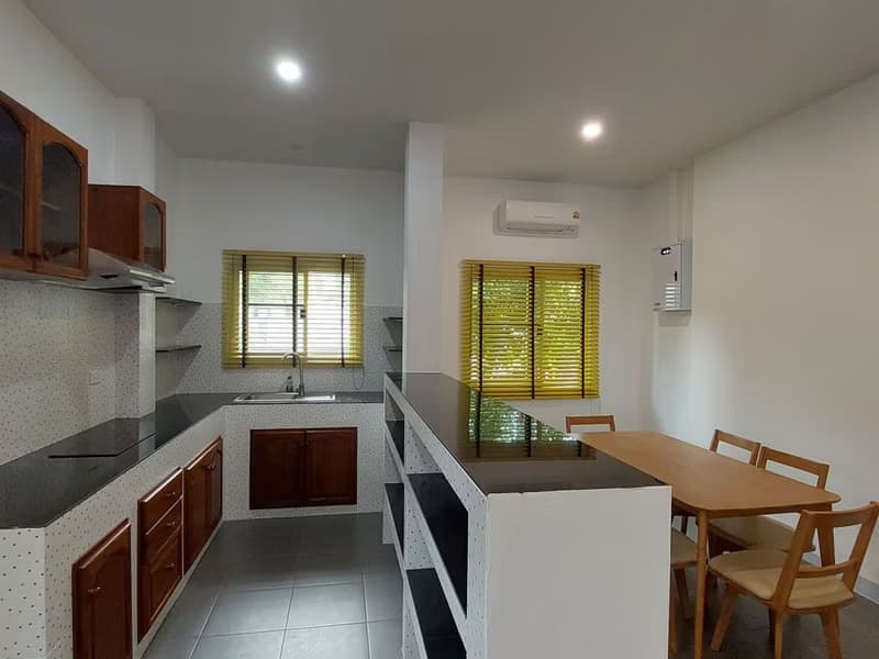 3 Bed House for Rent in Saraphi