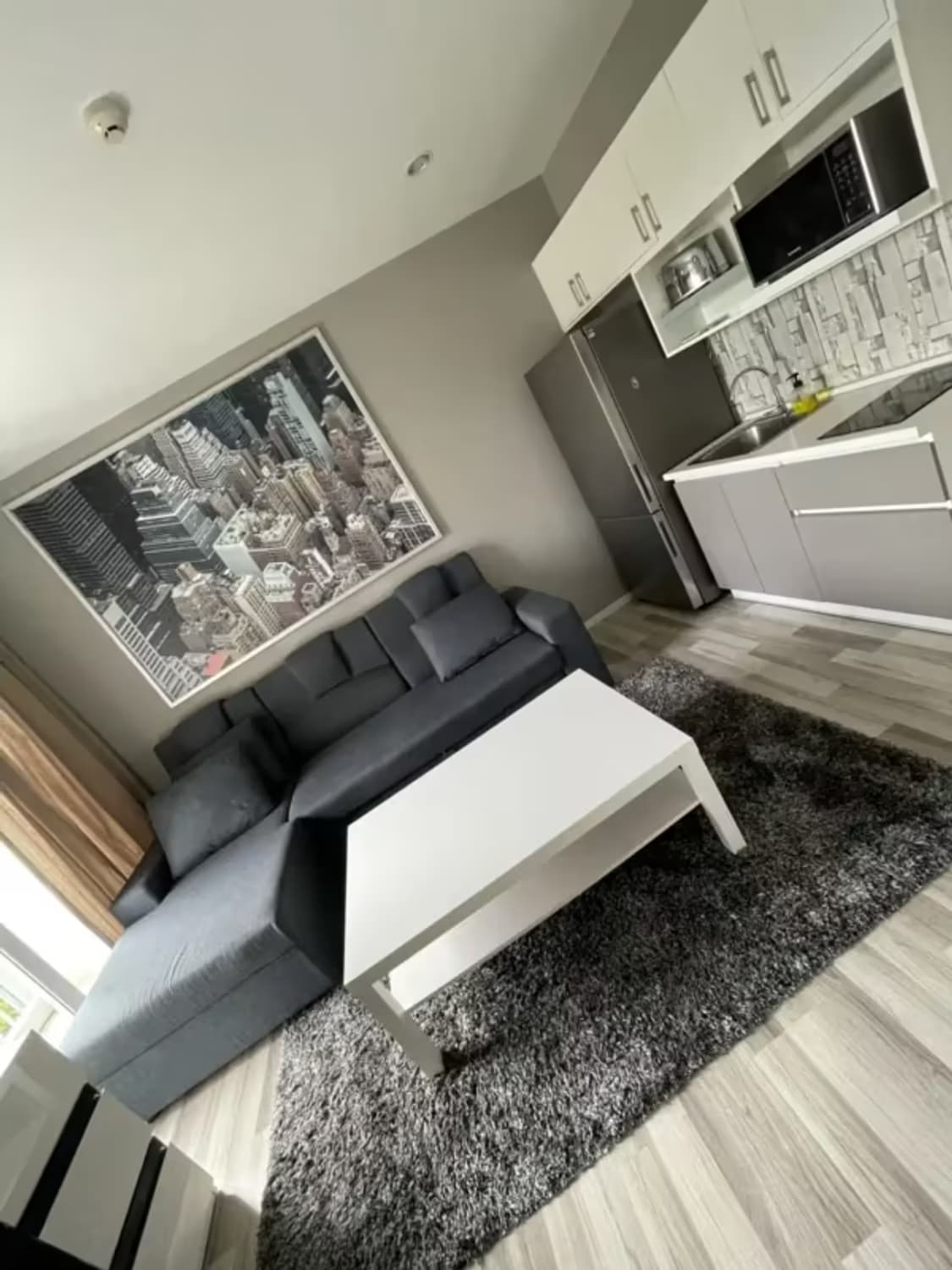 1 Bedroom Condo - Image 1