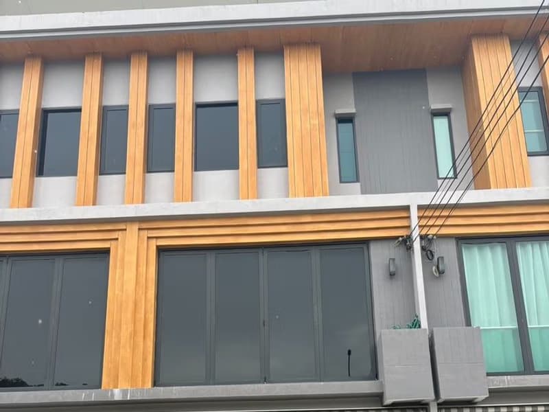 3 Bed Townhouse for Rent in Prawet