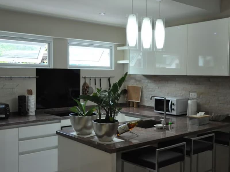 3 Bed Townhouse for Rent in Watthana