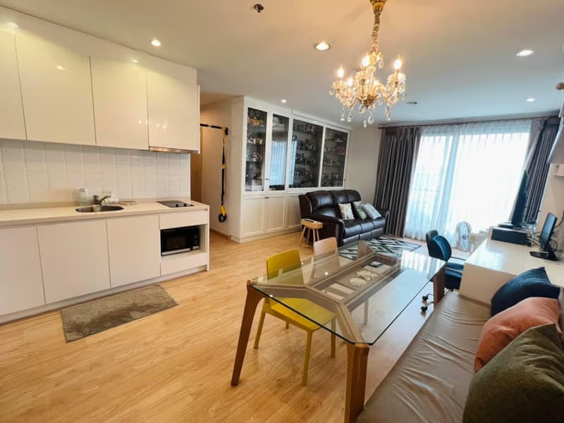 2 Bed Condo for Sale in Khlong Toei