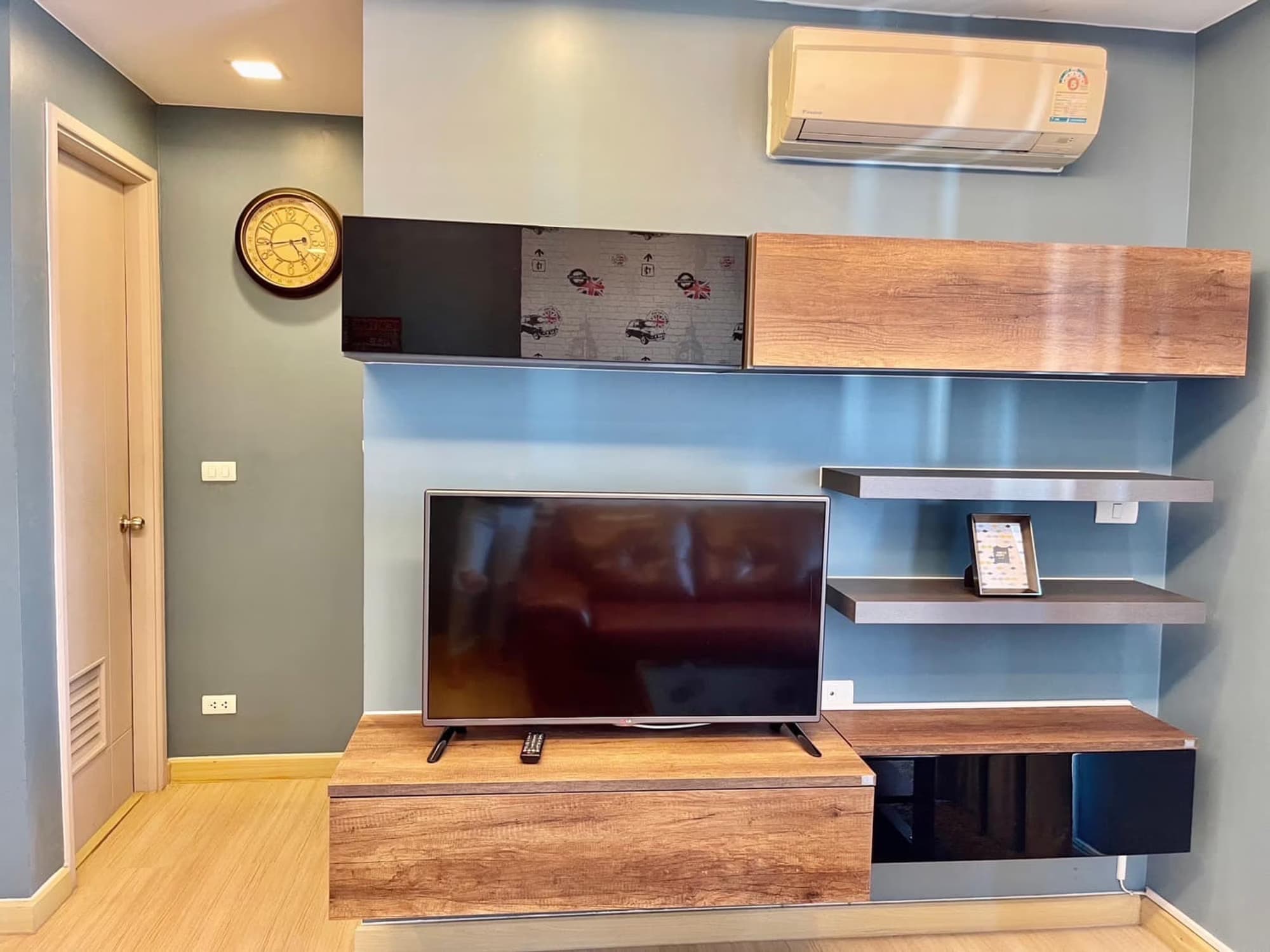 Condo for Sale w/Tenant, Rented at Thru Thong Lor - Image 2