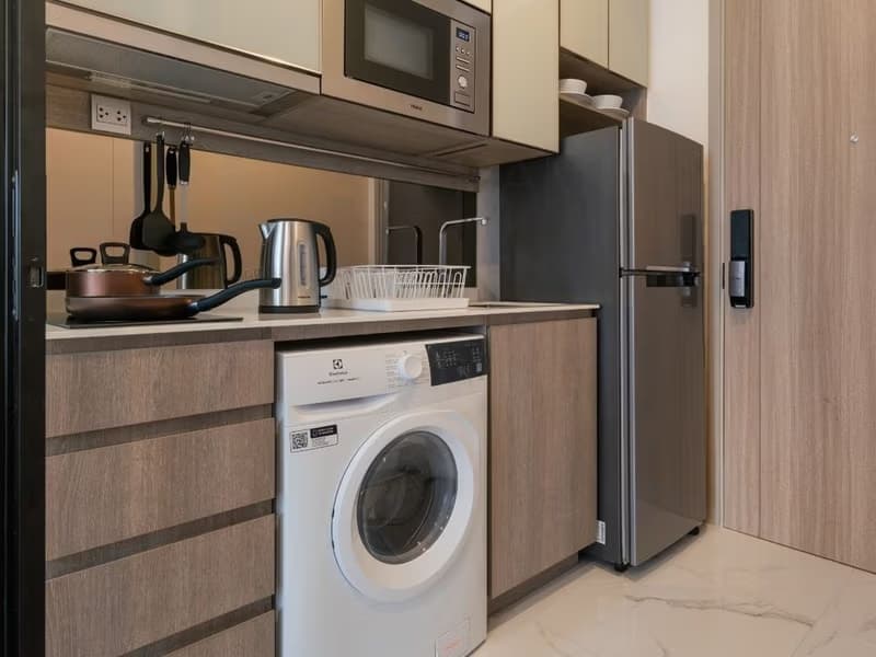 1 Bed Condo for Rent and Sale  Near Phaya Thai BTS