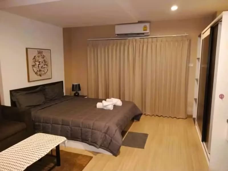 1 Bedroom Condo