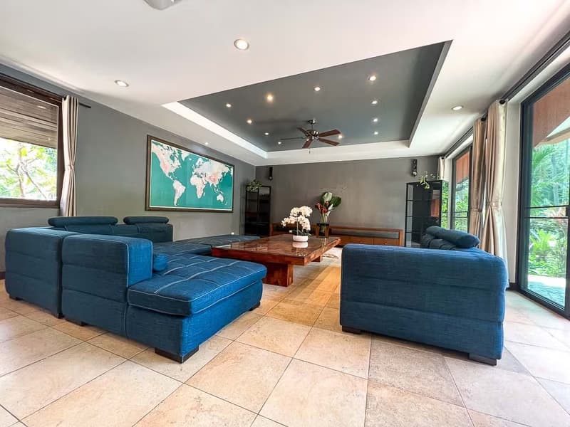 Pool Villa for Rent/Sale near City [Holiday Rental]