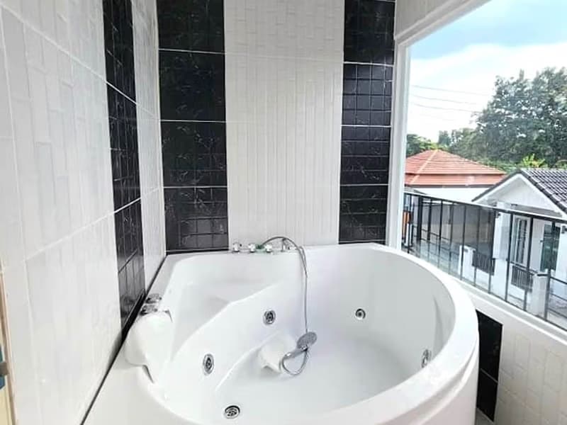 4 Bed House for Sale in Mueang Chiang Mai District