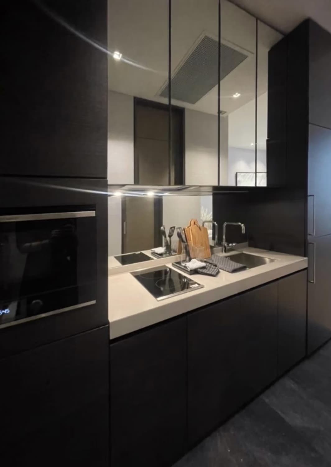 Condo for Rent at 28 Chidlom by SC Asset - Image 6