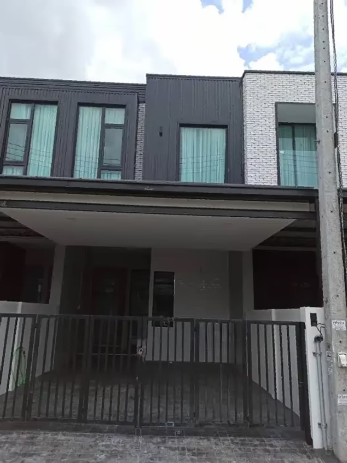 2 Bedroom House - Image 1