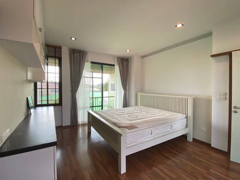 5 Bed House for Sale in Mueang Chiang Mai